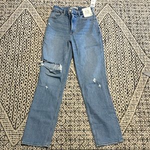 NWT Abercrombie and Fitch Curve Love The 90’s straight Ultra High Rise jeans